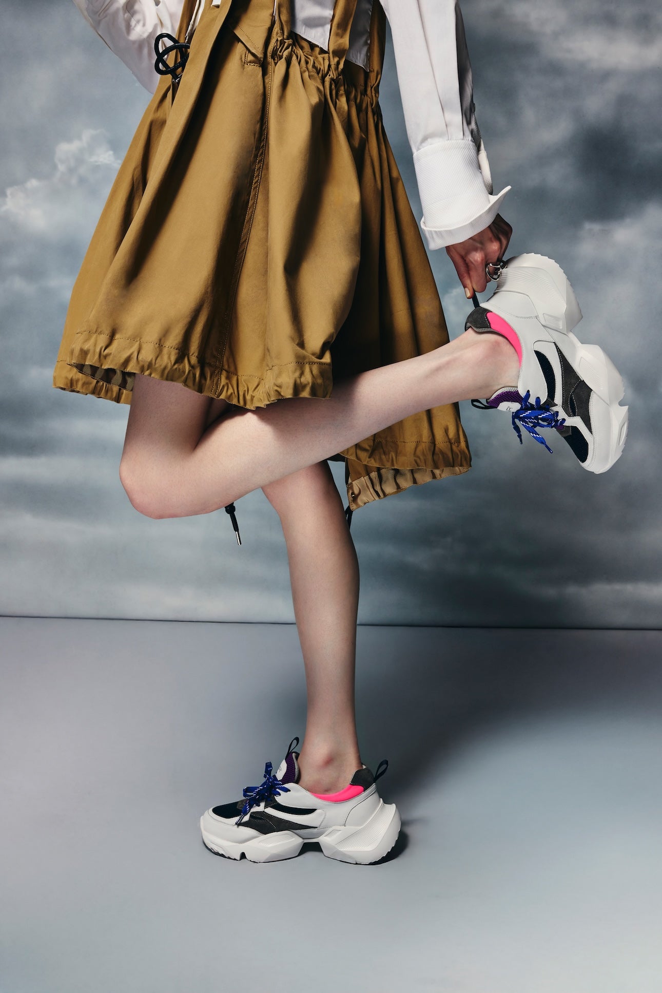 SNEAKER
