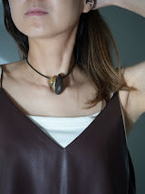 560232 string necklace