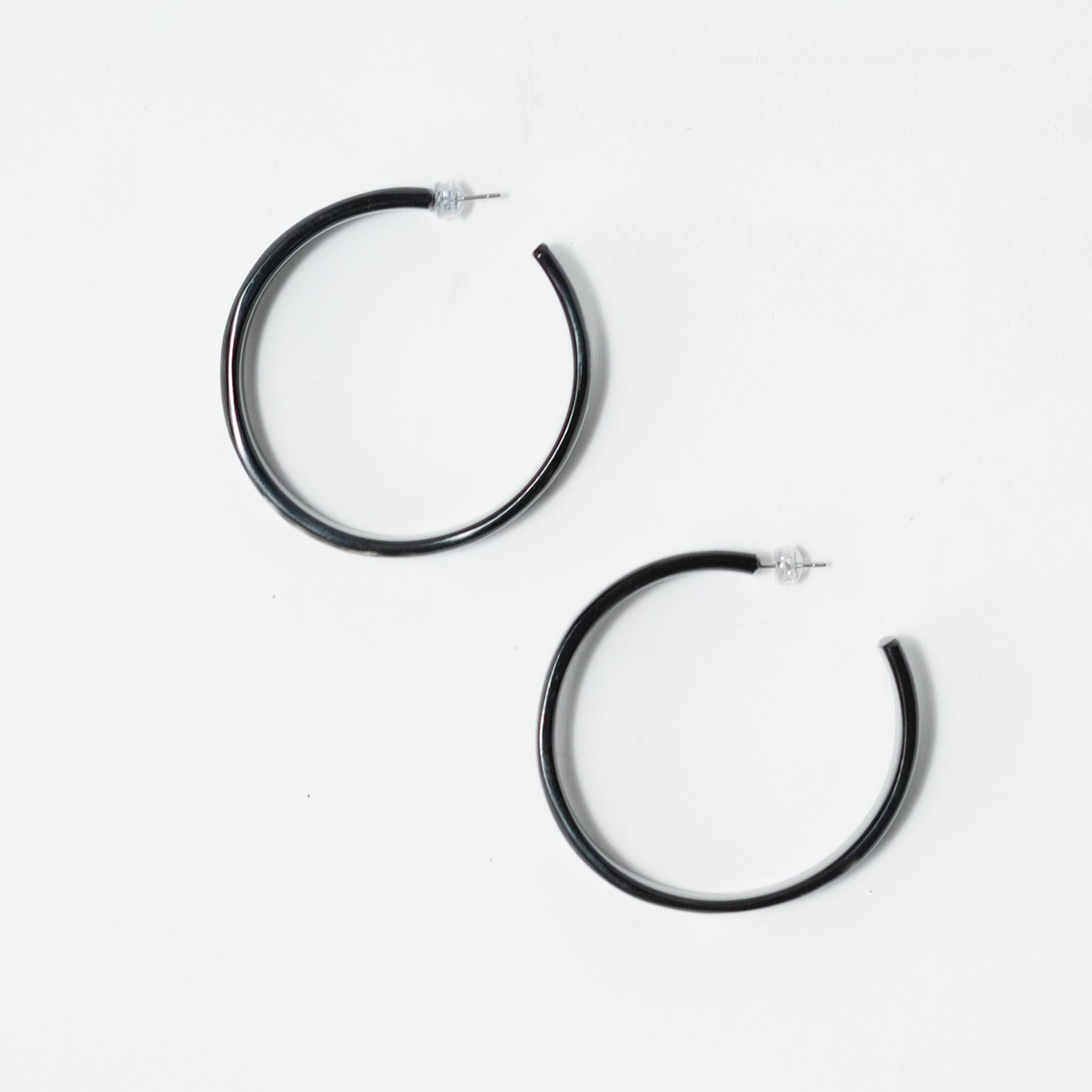 540245 buffalo horn hoop earrings