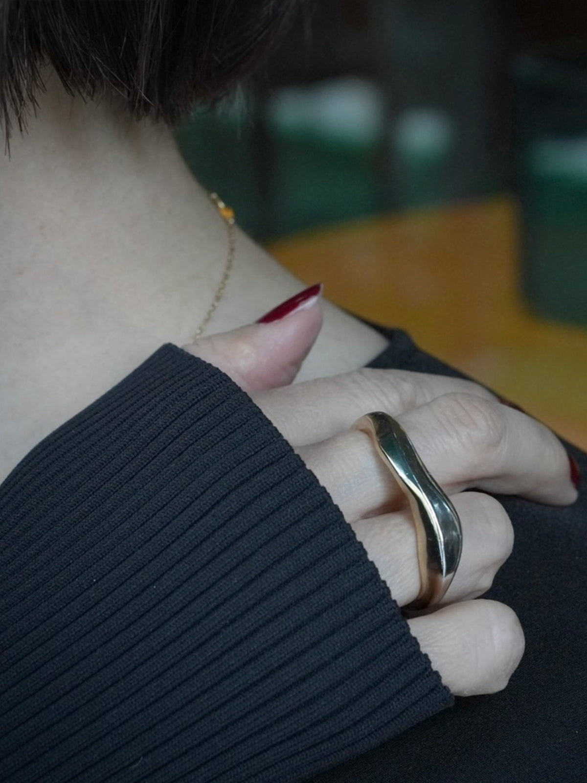 540261 Two finger ring