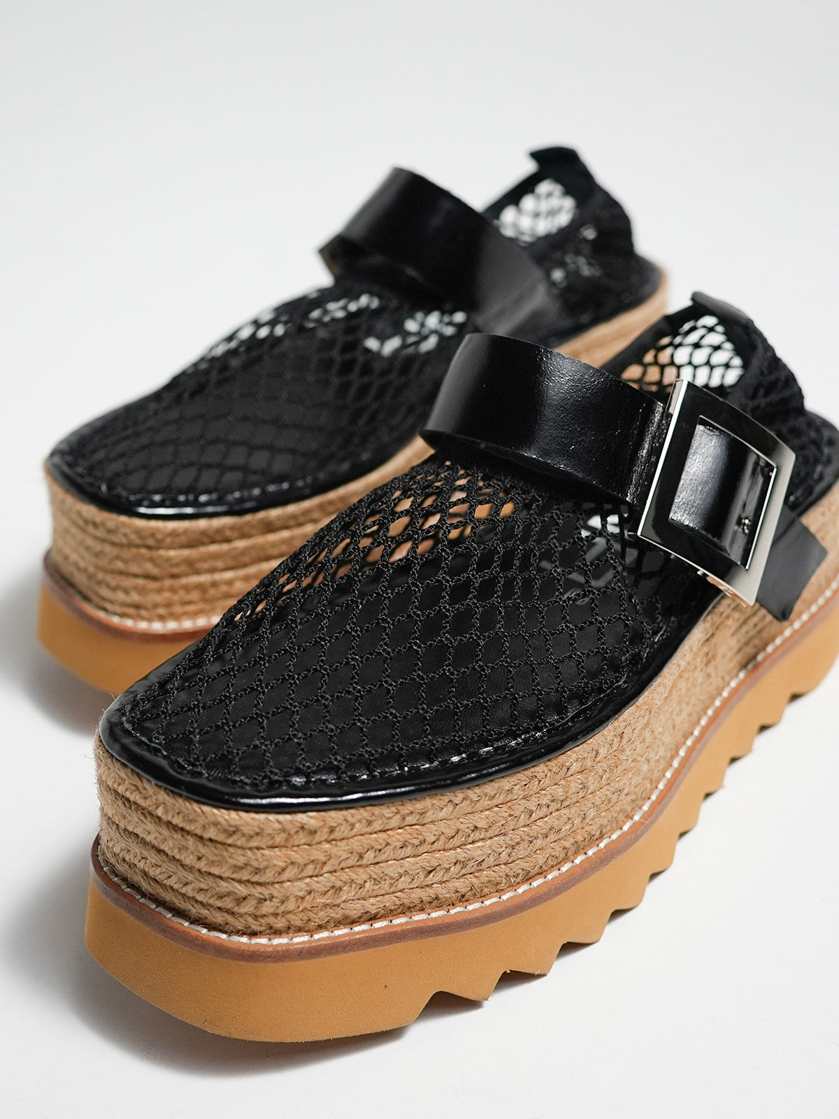 551184 ジュート・メッシュシューズ