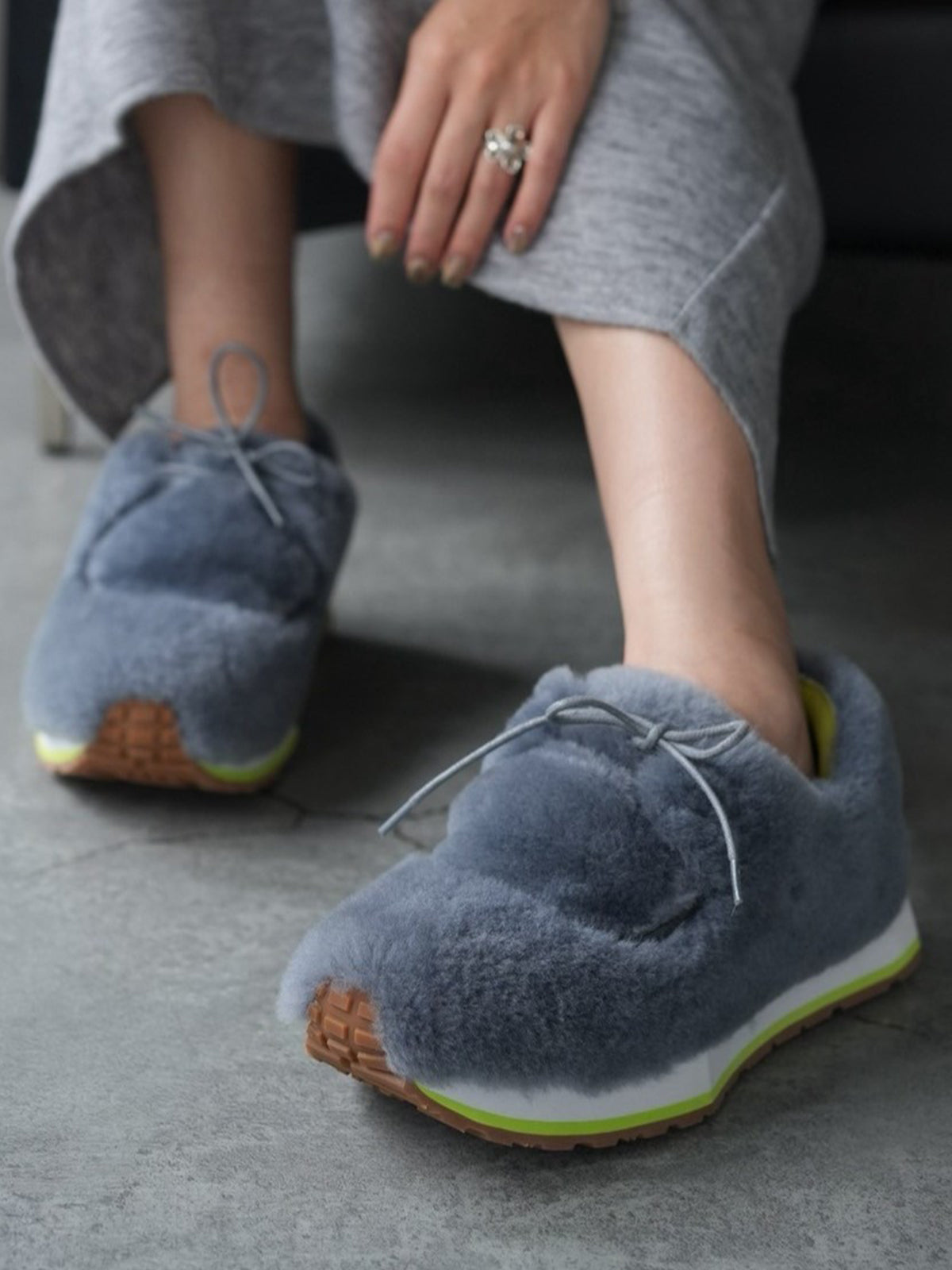546086 Sheep fur sneakers