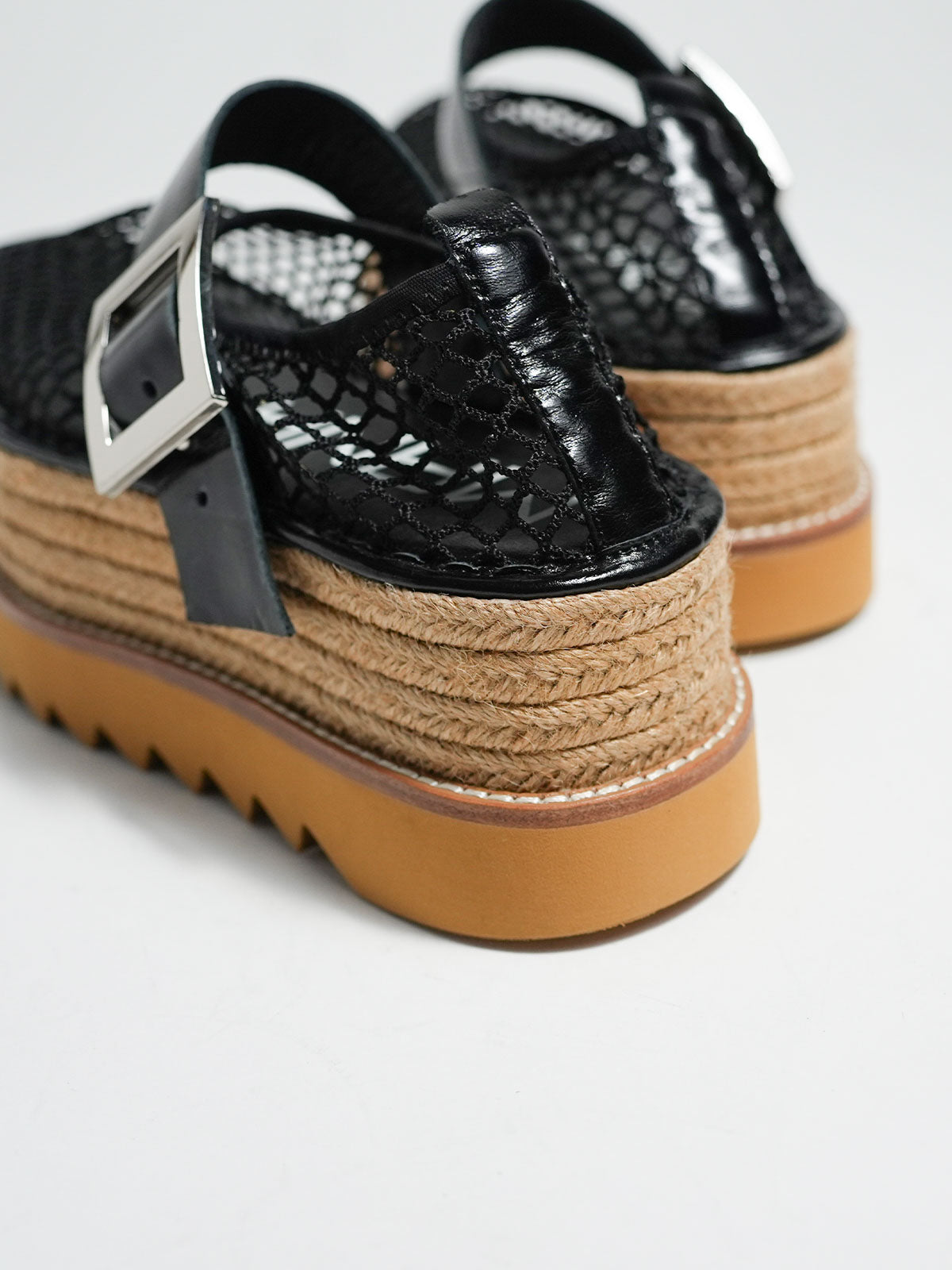 551184 ジュート・メッシュシューズ