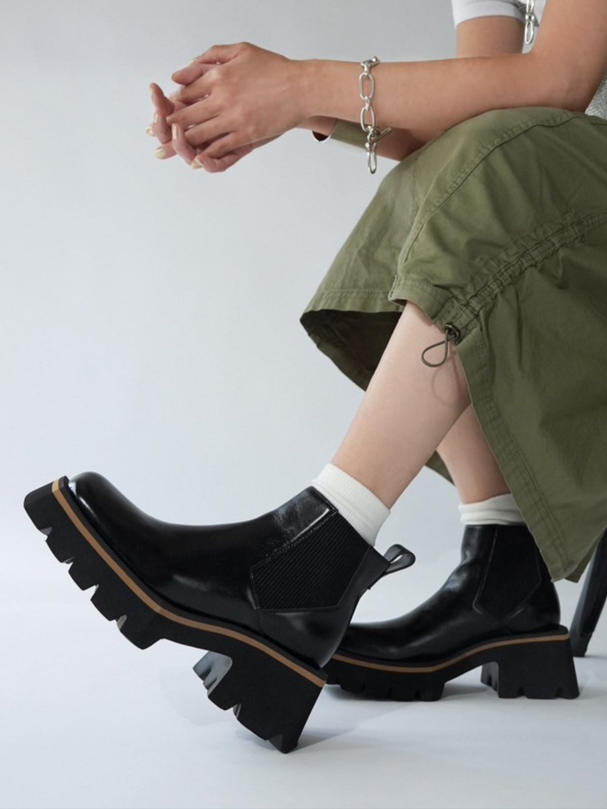 547083 Edge sole side gore boots