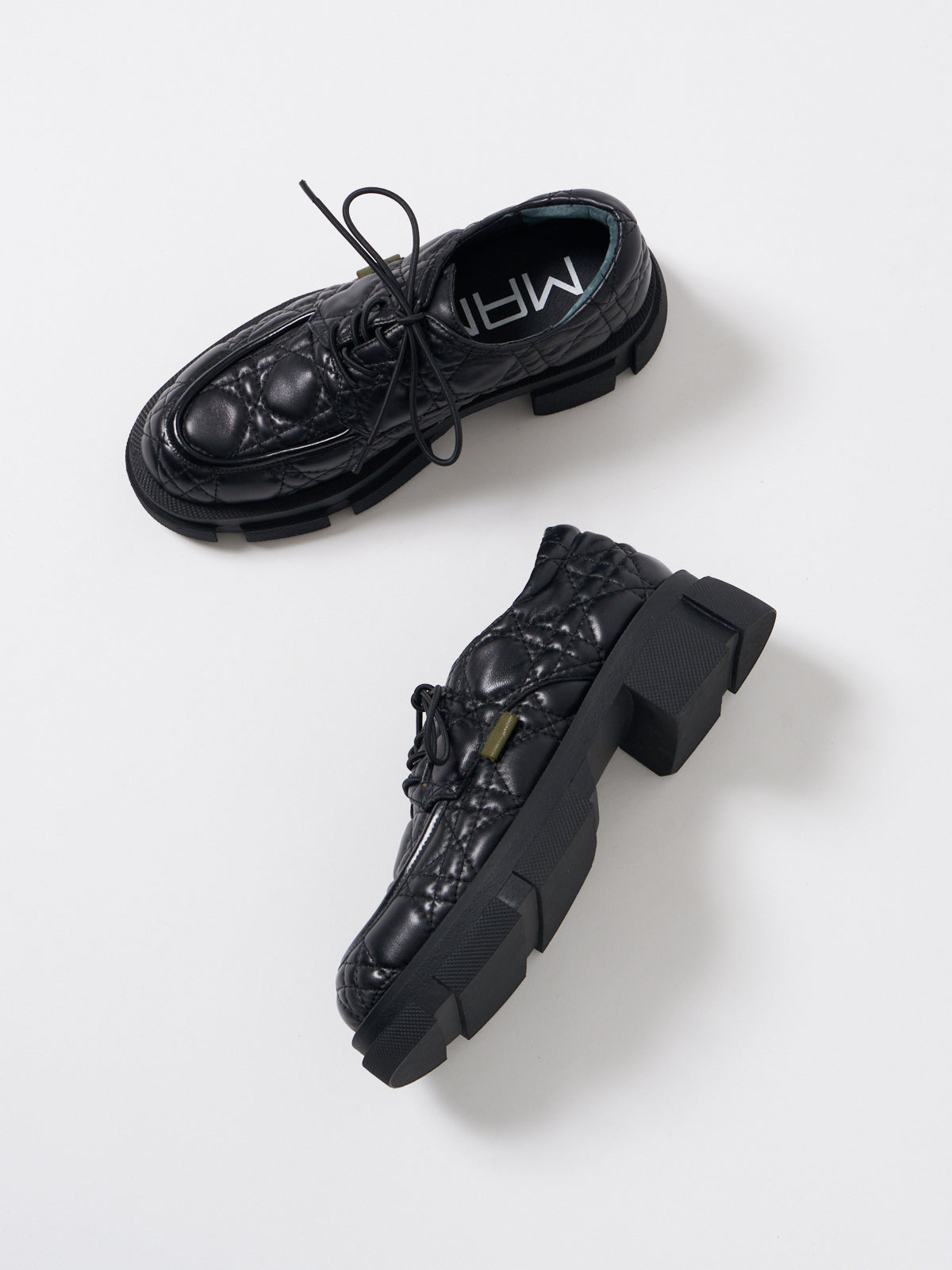 501070 Thick-soled lace-up shoes