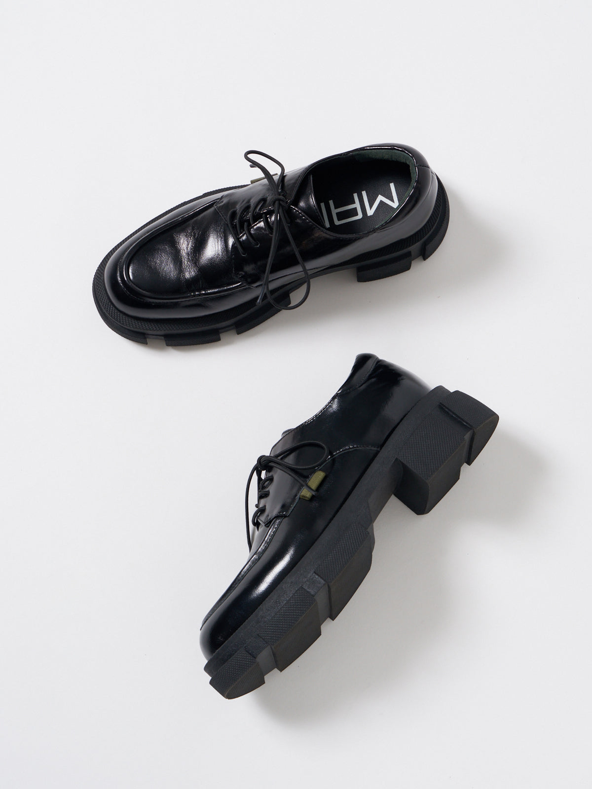 501070 Thick-soled lace-up shoes