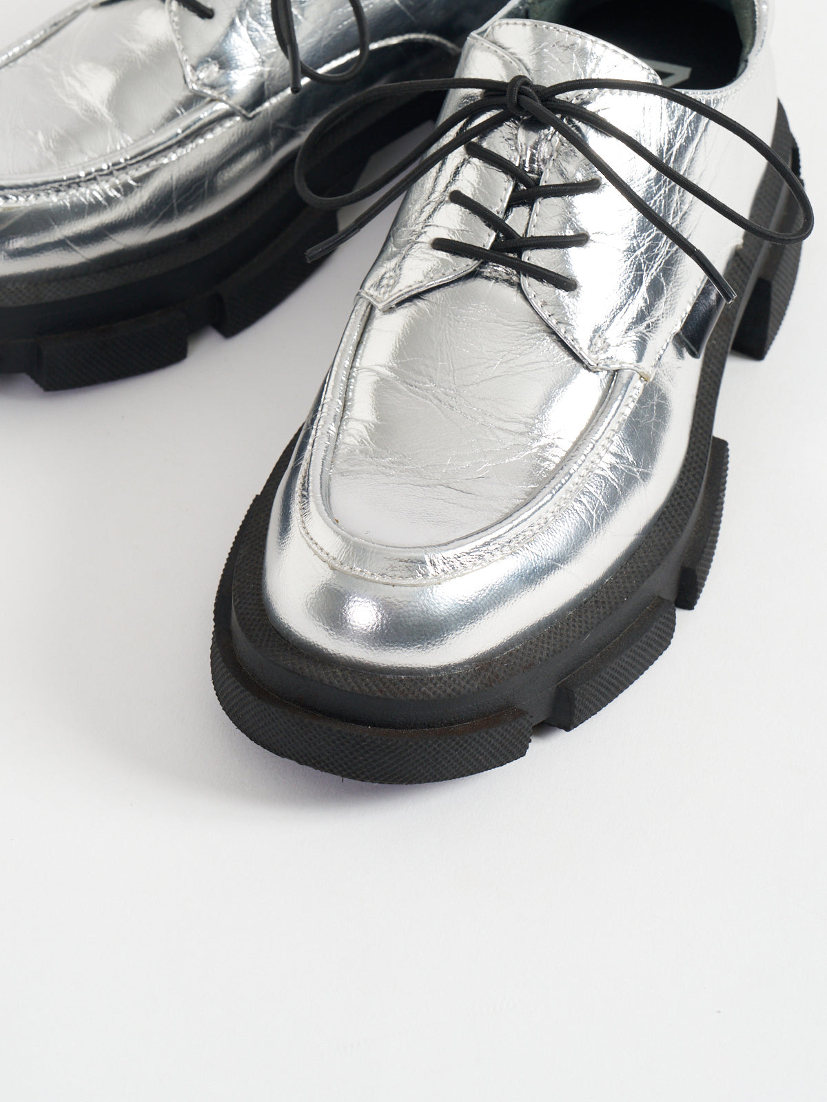 501070 Thick-soled lace-up shoes