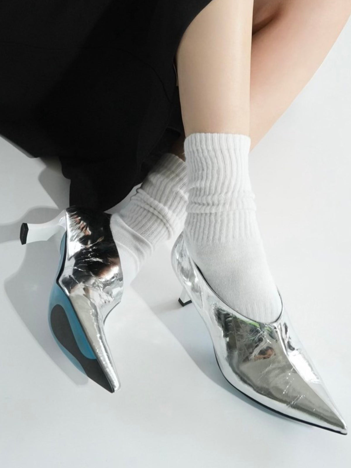 541178 ポインテッドトゥ・ブーティ