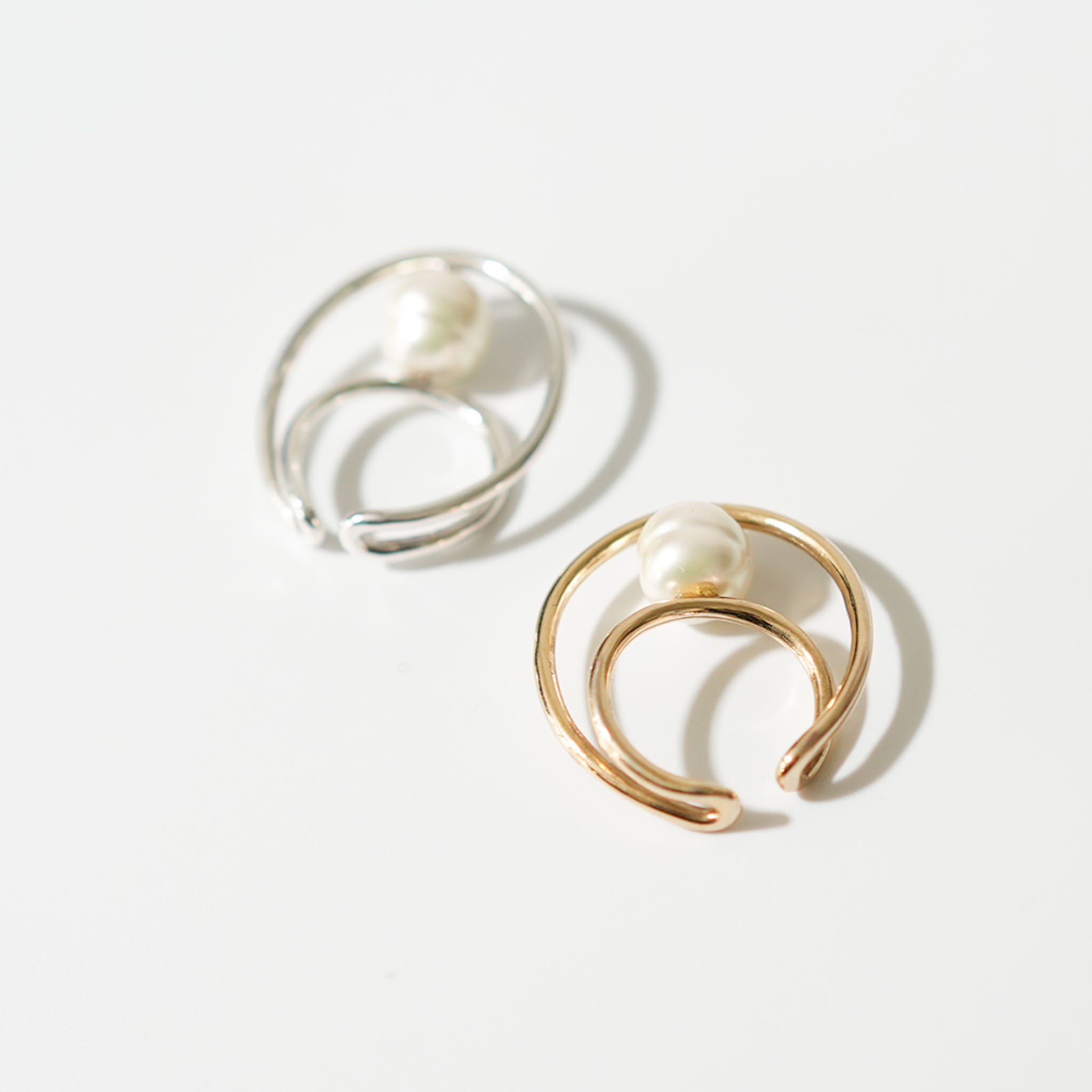 530235 pearl earcuff ring