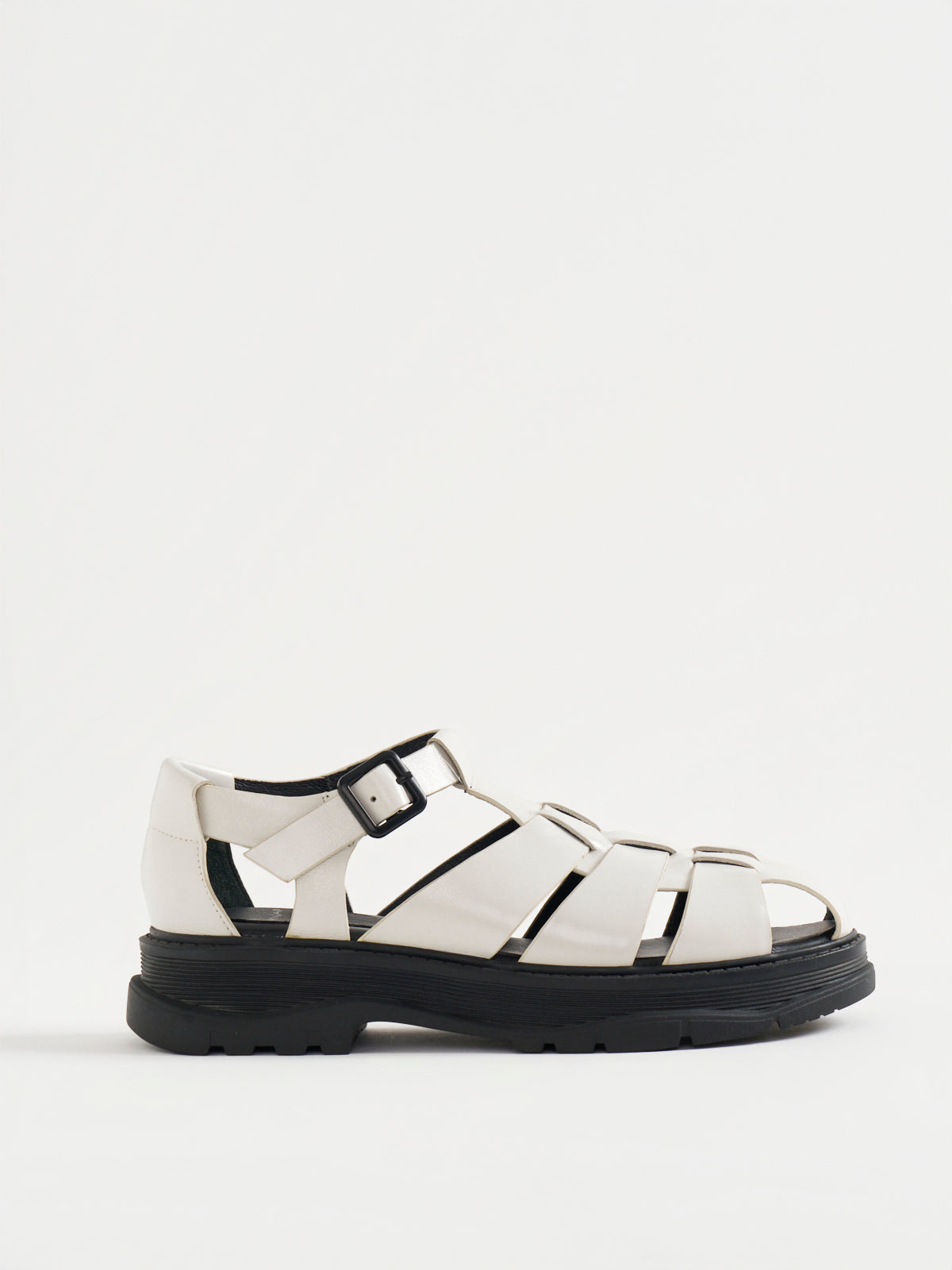 531148 Gurkha strap sandals