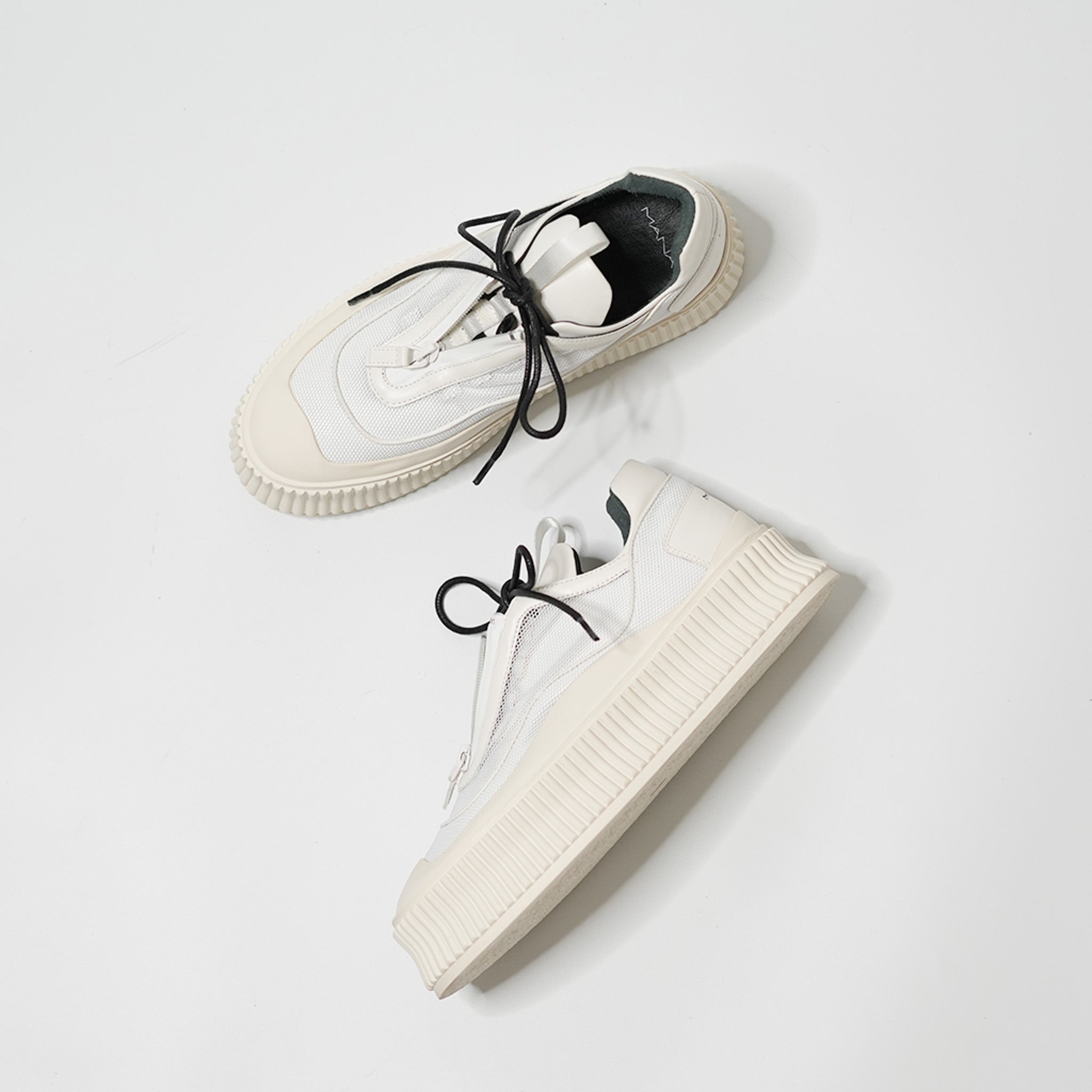 536078 & 546087 Block Shoelace Sneakers