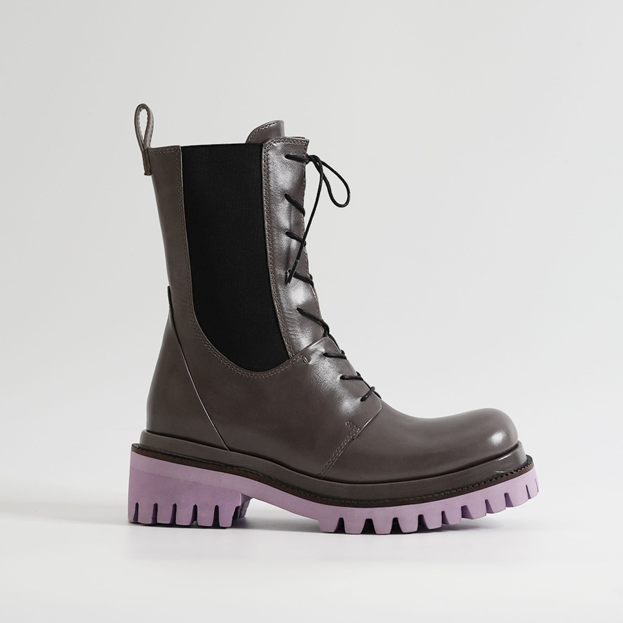 537064 Lace-up side gore boots