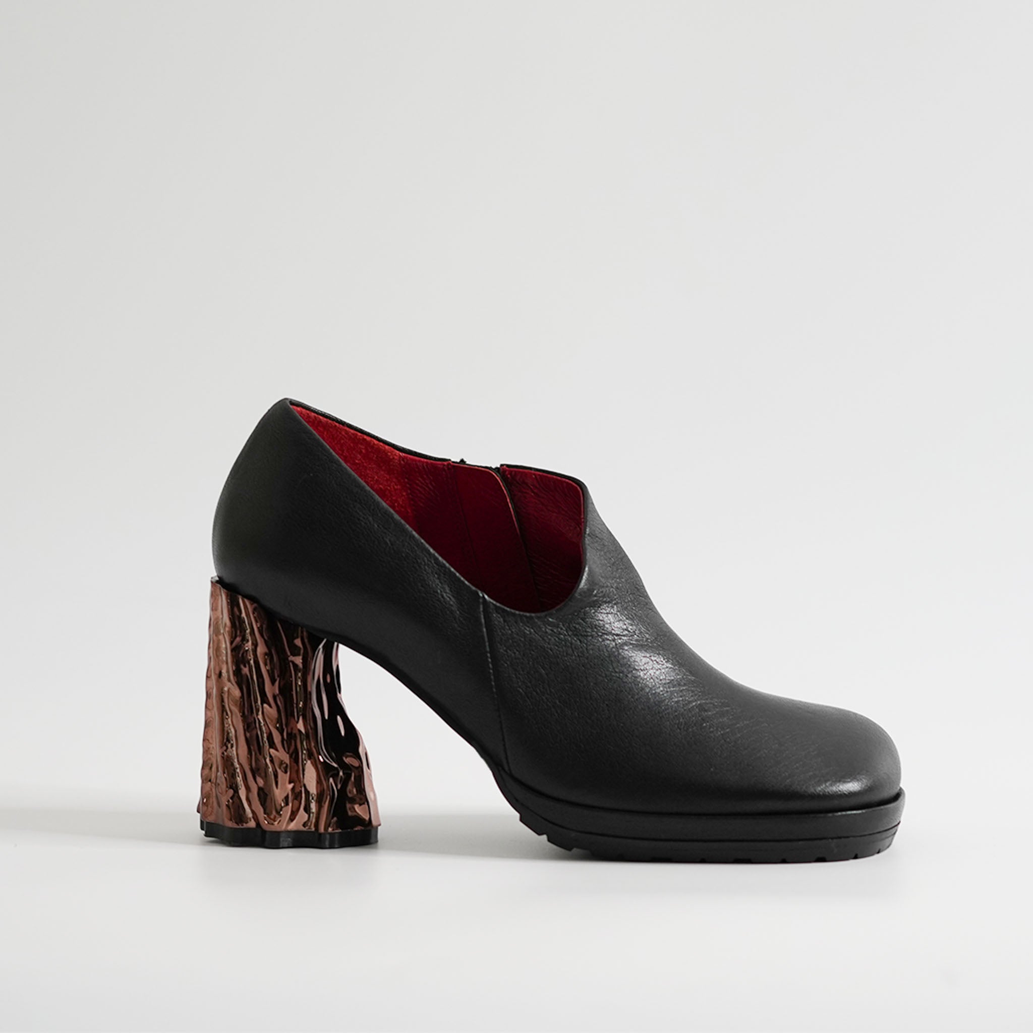 537069 ラウンドトゥ・アシメカットブーティ