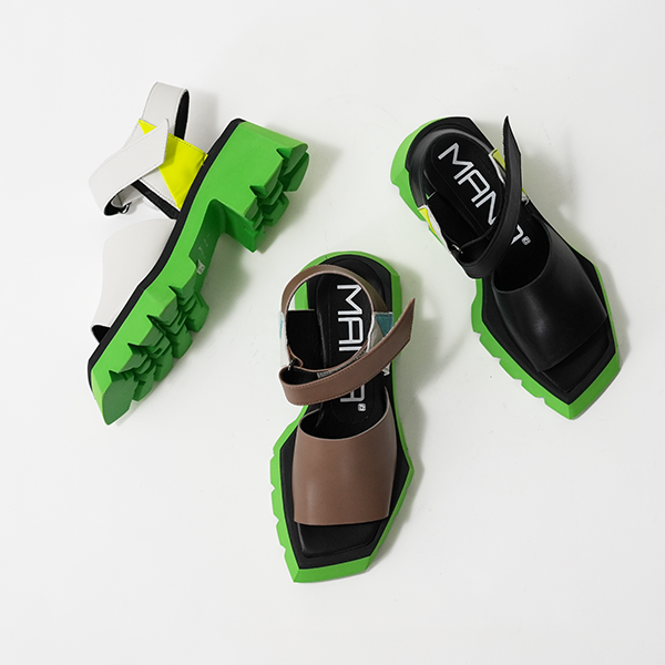 542179 Color sole velcro sandals