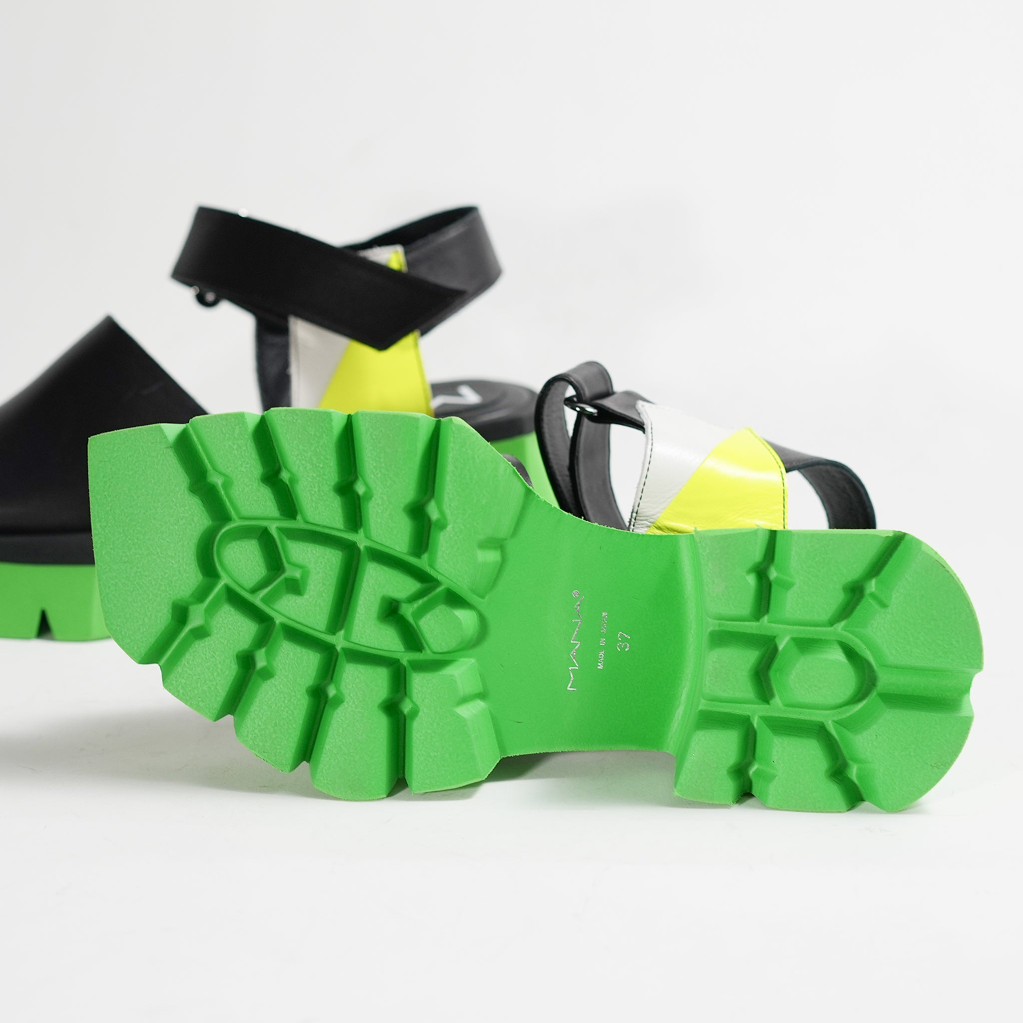 542179 Color sole velcro sandals
