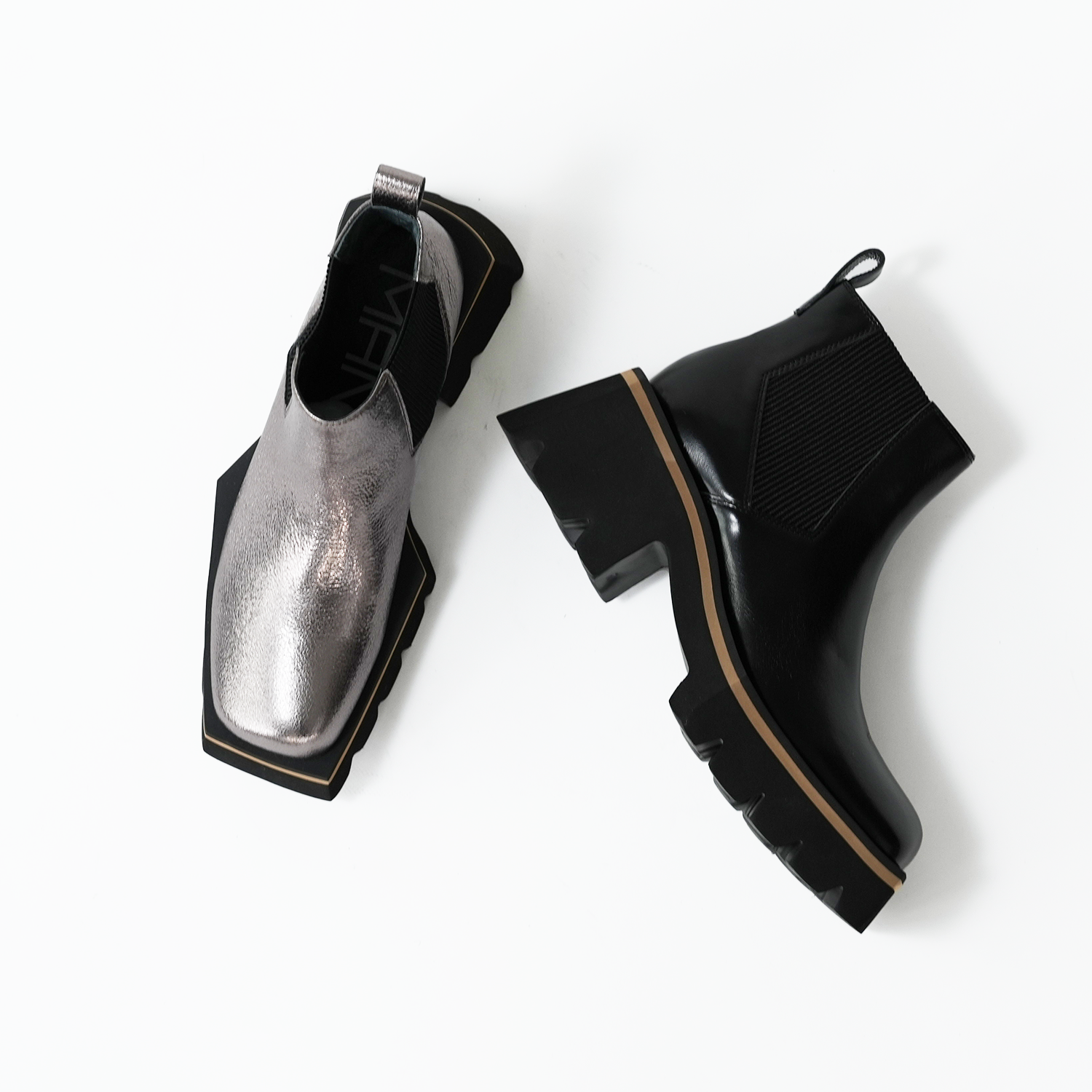 547083 Edge sole side gore boots