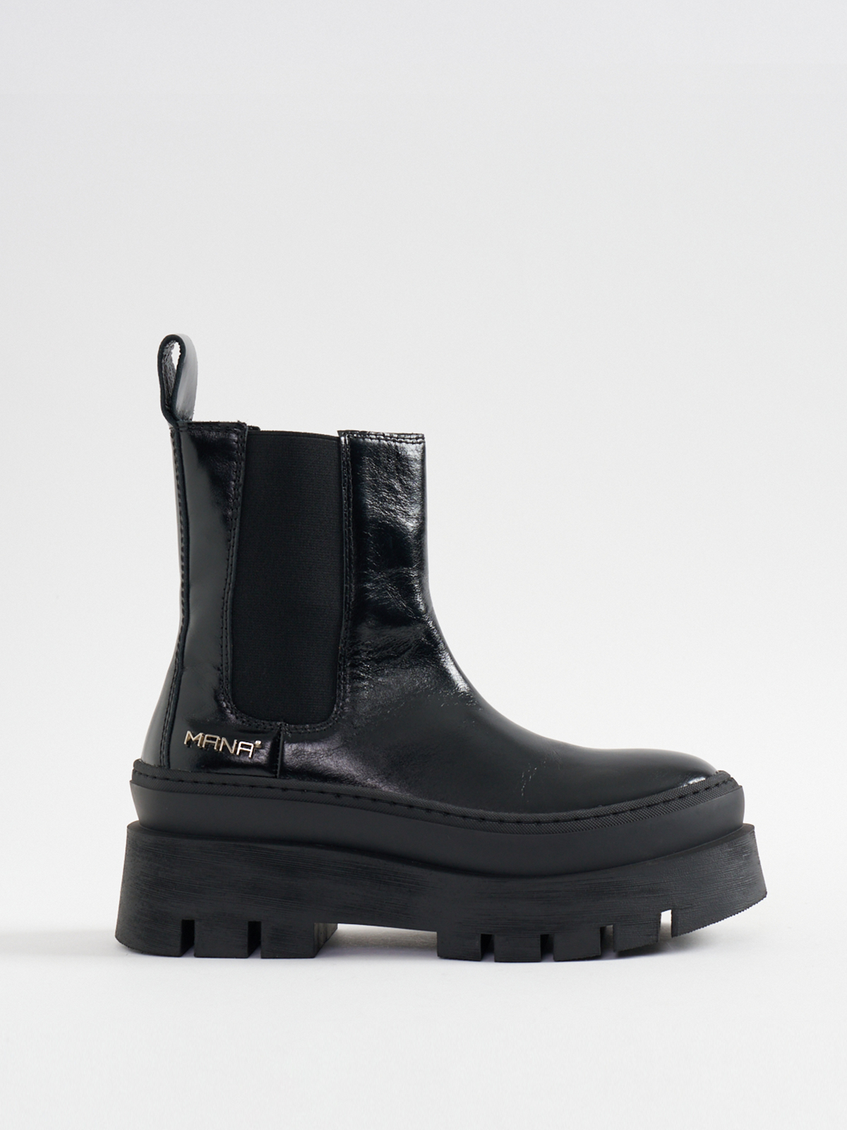 547084 Chunky sole side gore boots