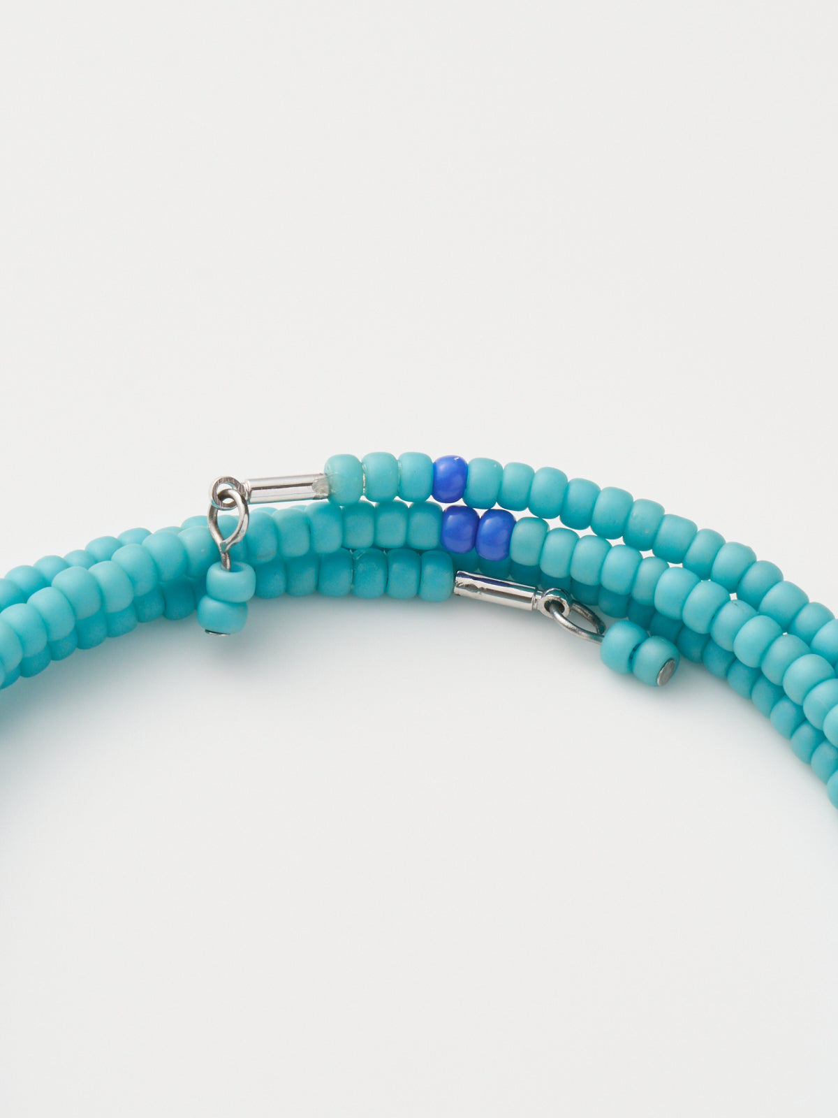 550217 Beaded bangle