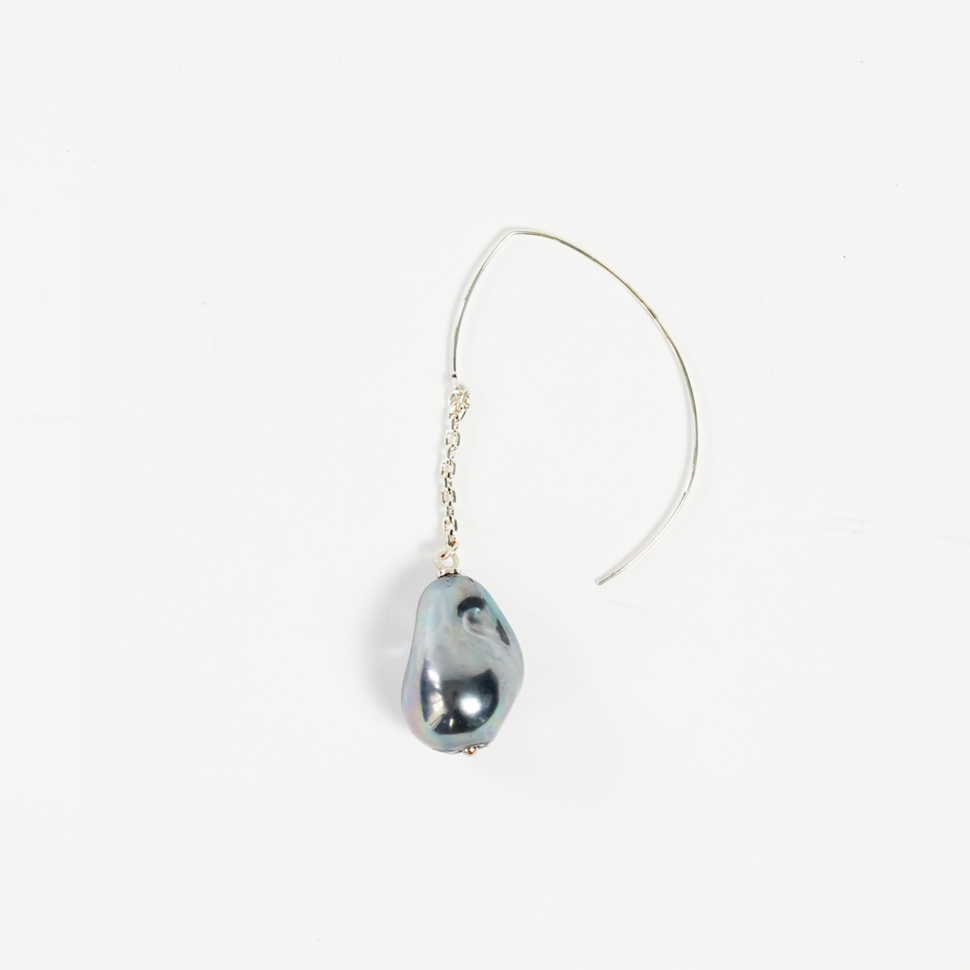 550265 Baroque earrings