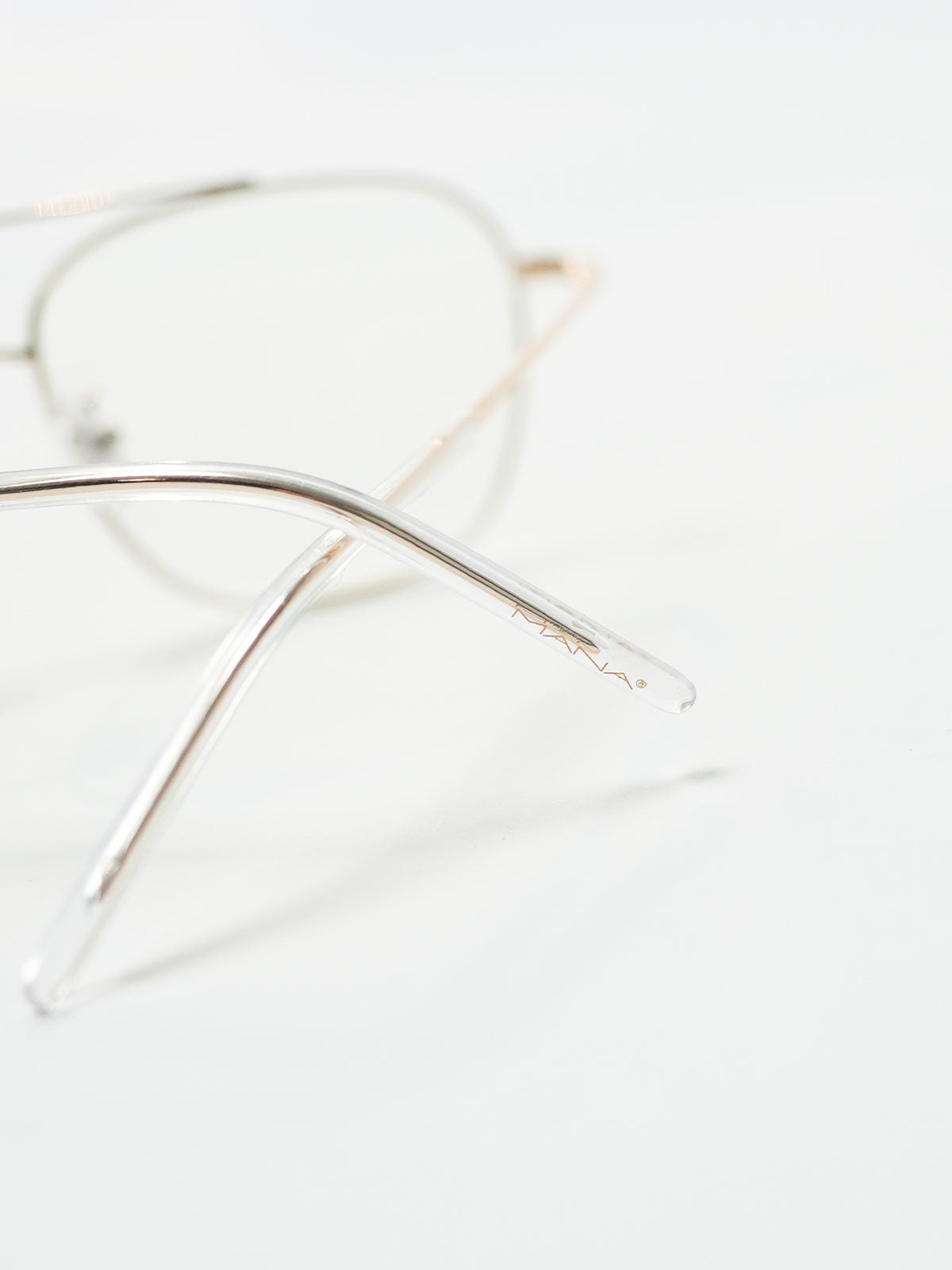 550274 Teardrop sunglasses