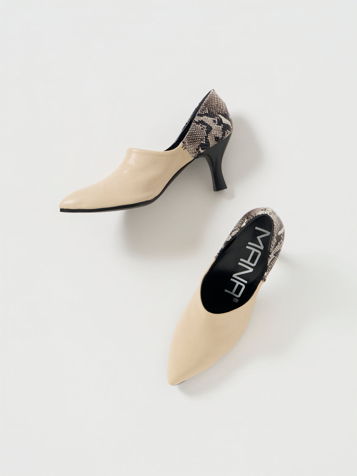 551080 深履き口パンプス