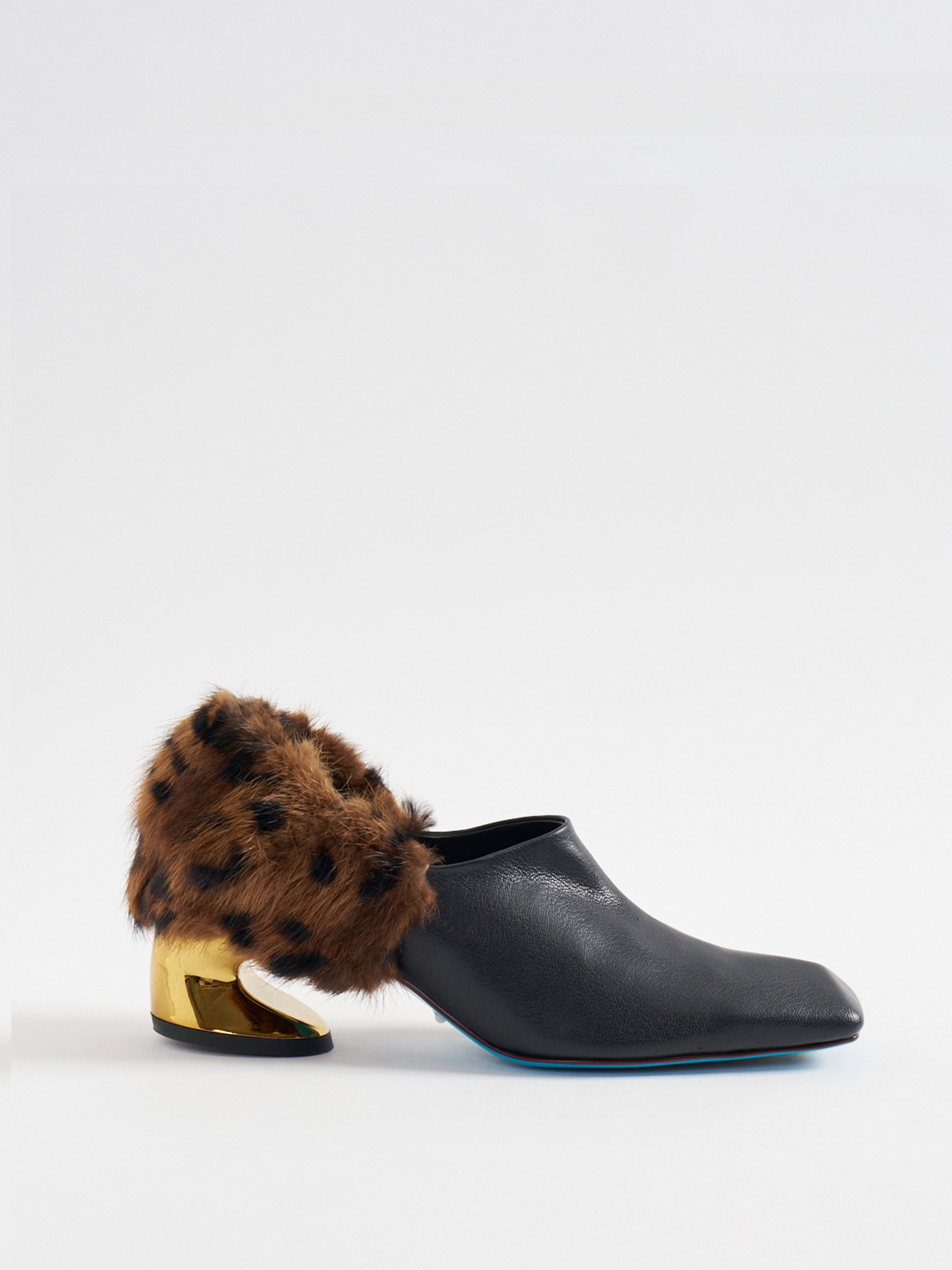 551198 Back fur pumps