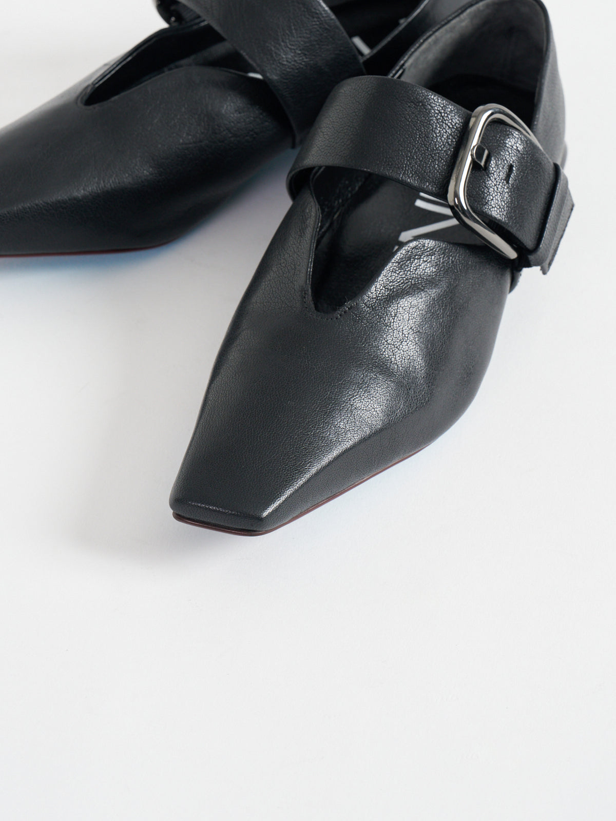 551202 Wide belt, fluffy babouche