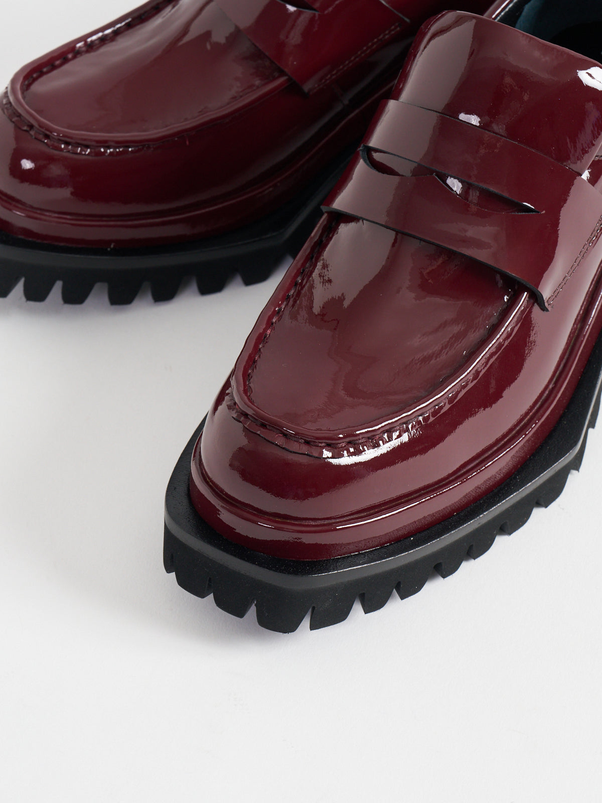 551205 Big Sole Loafers