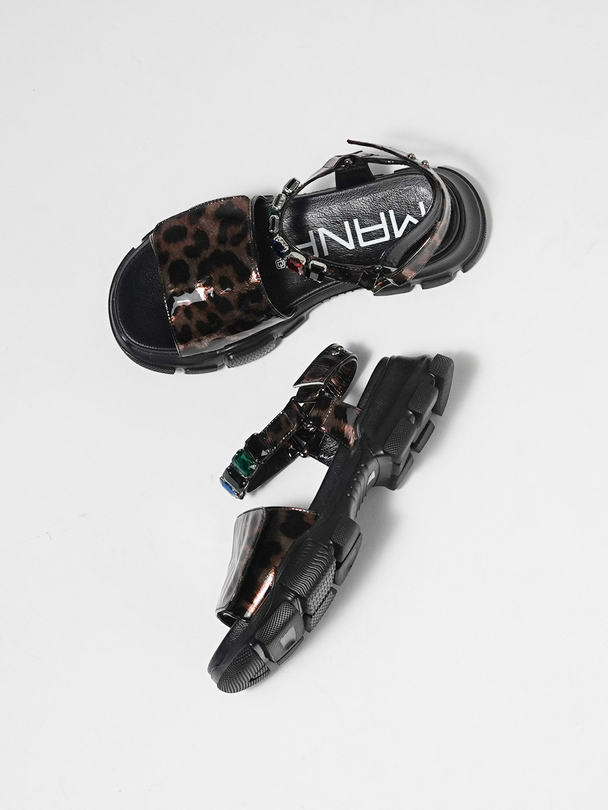 552186 ビジューサンダル