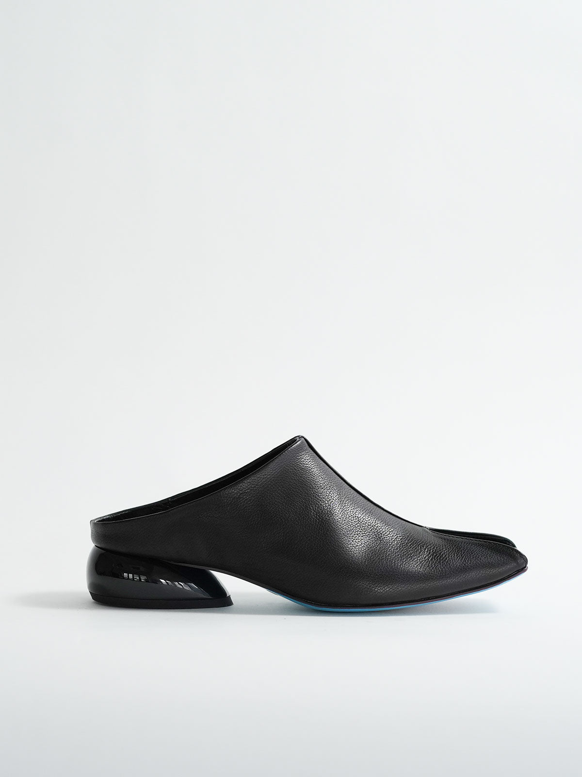 555031 スクエア・カットミュール