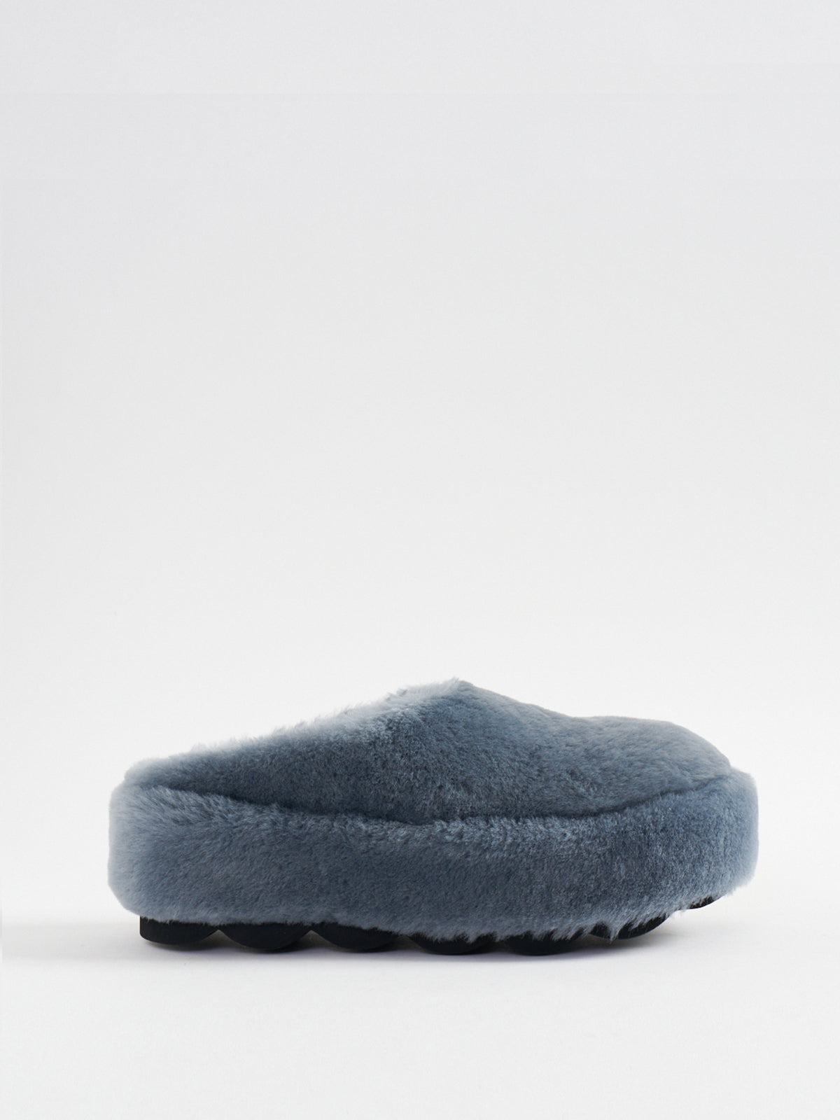 555037 Thick-soled fur clogs