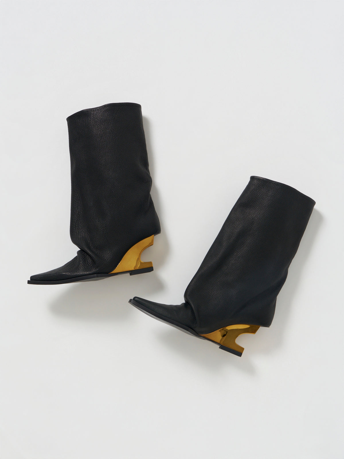 558034 Loose silhouette half boots