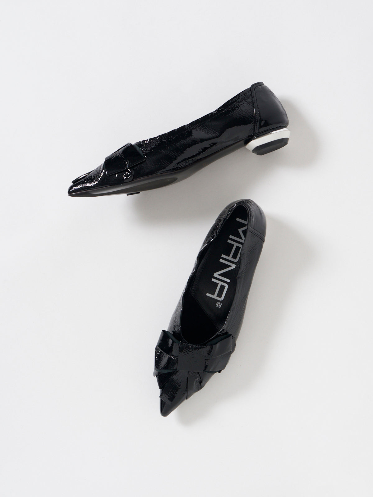 561000 ビッグリボンパンプス