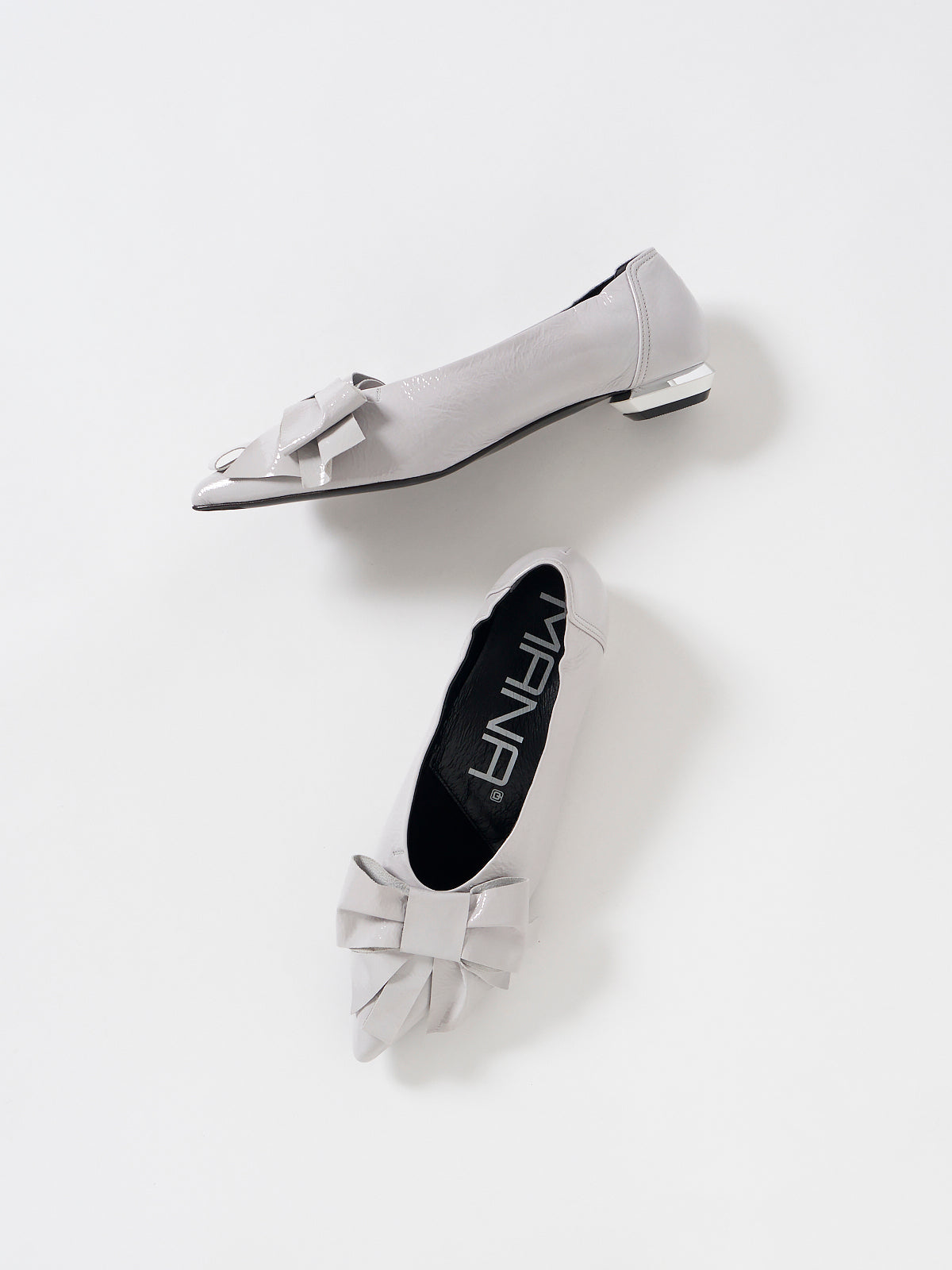 561000 ビッグリボンパンプス