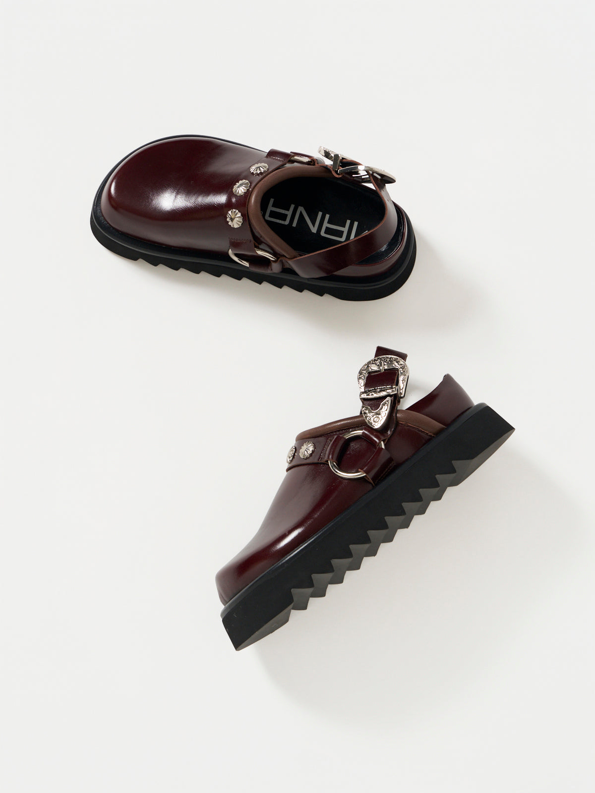 563000 オーネイトサボシューズ