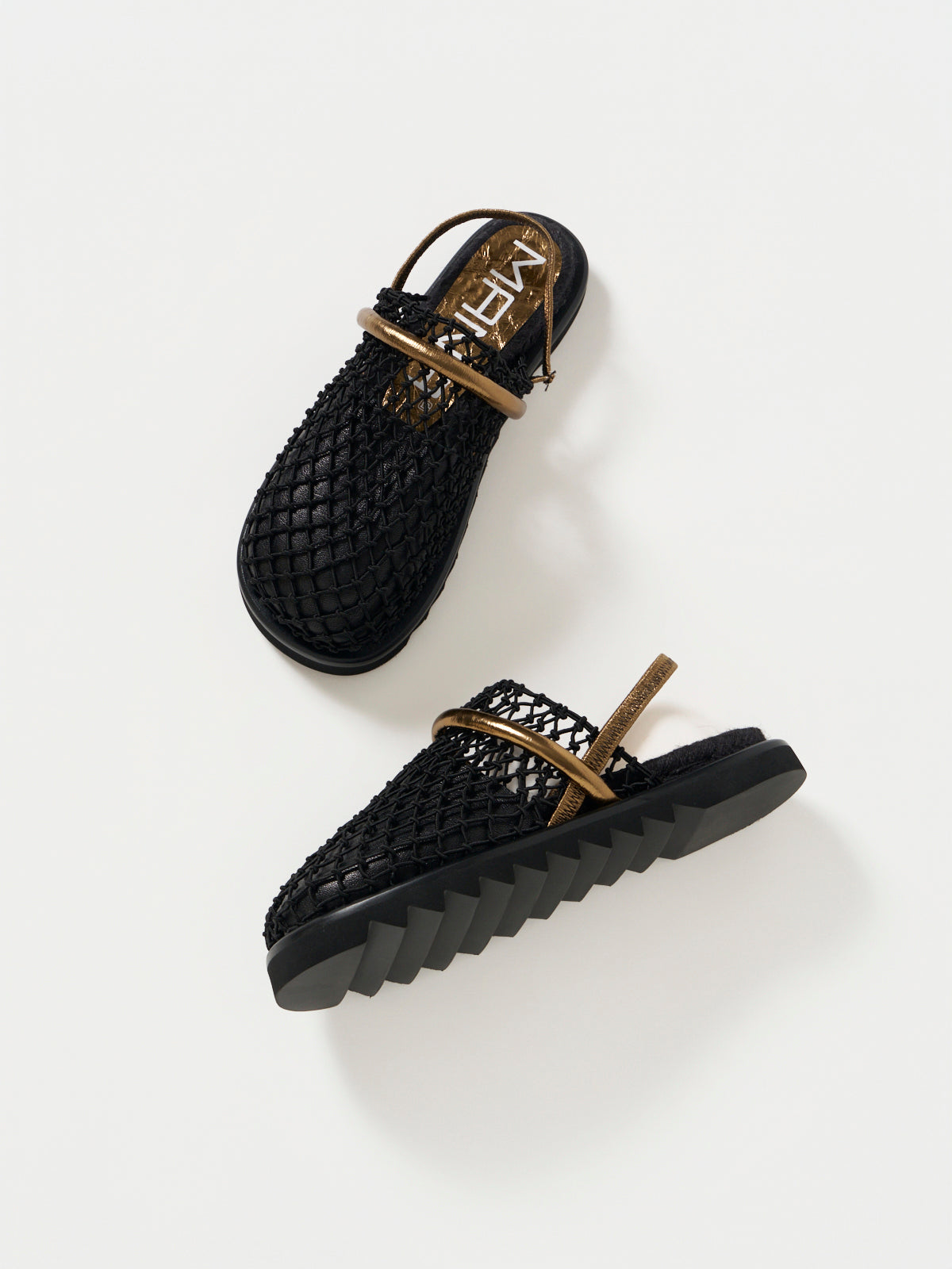 563004 メッシュバックベルトシューズ