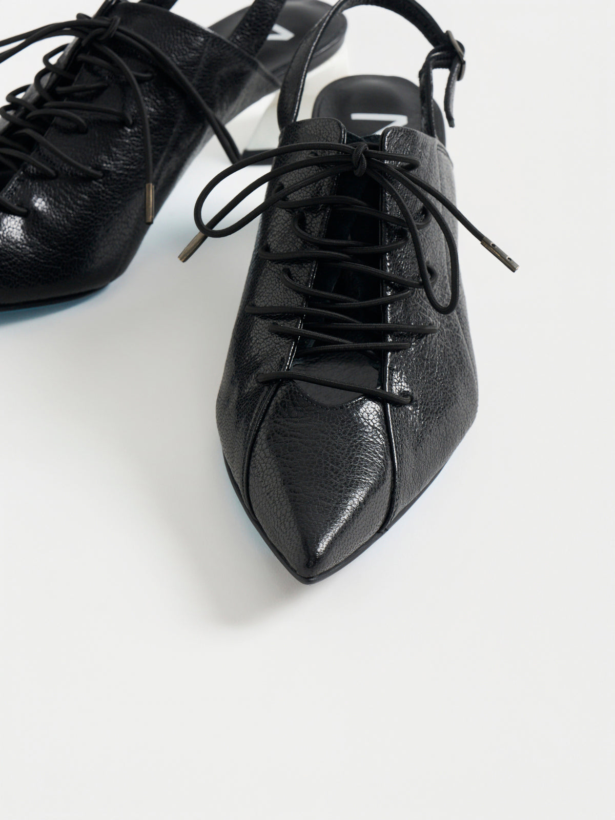 563006 レースアップバックベルト