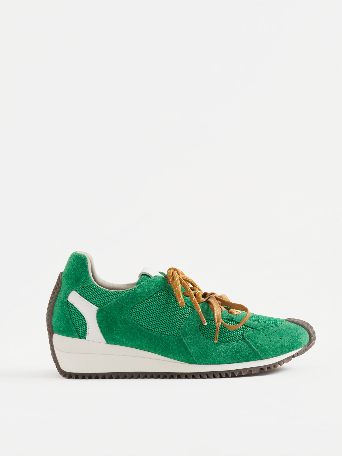 566000 ダブルシューレーススニーカー