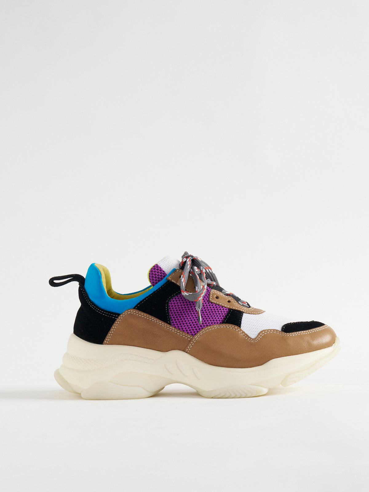 596052 ダッド・スニーカー