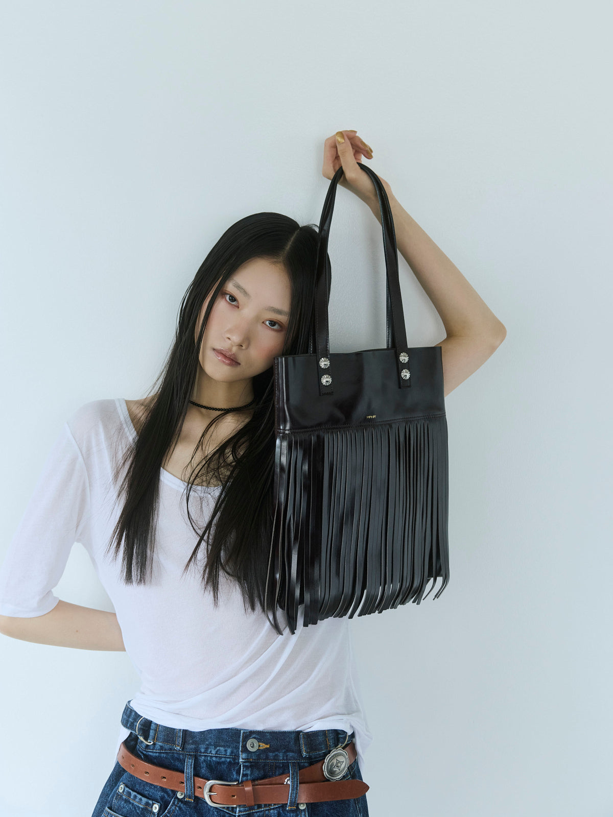560121 Fringe tote