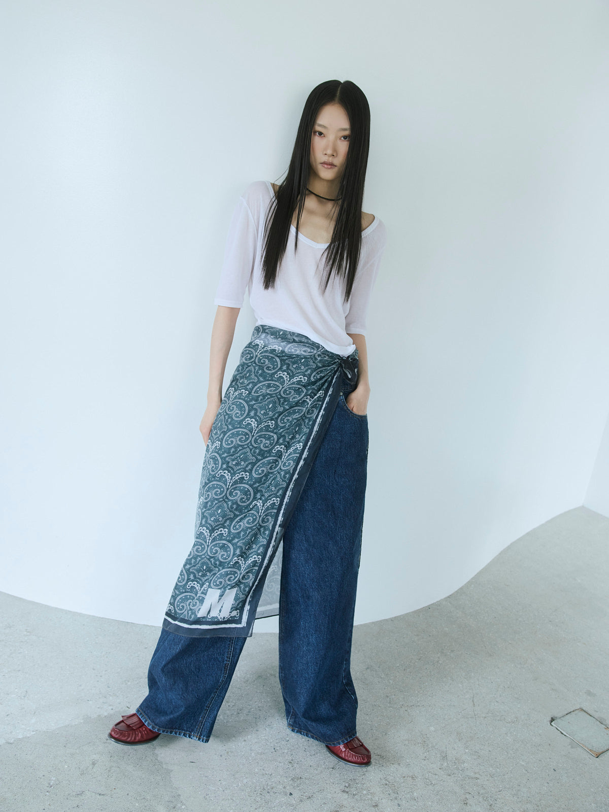 560307 Print scarf