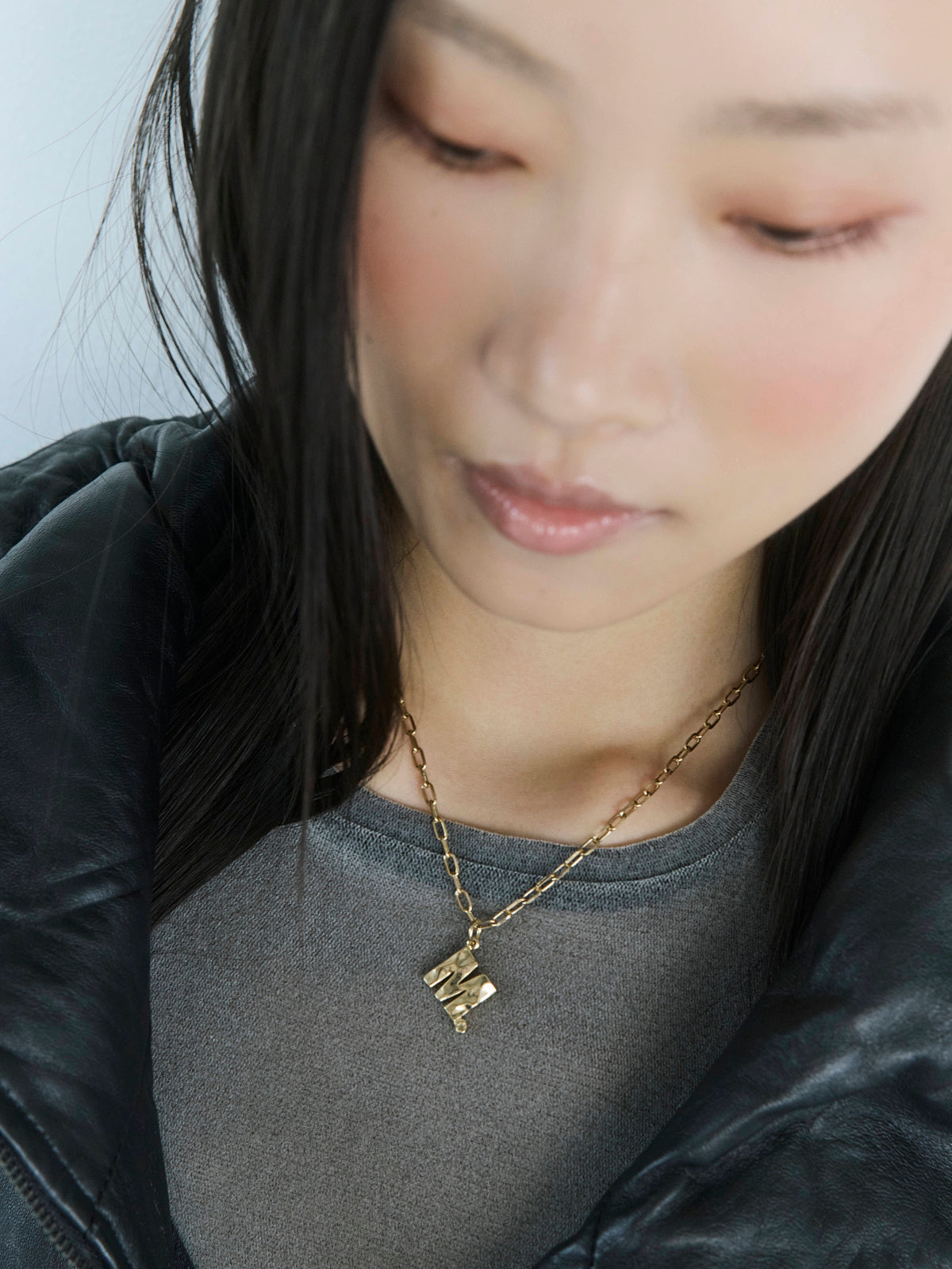 560243 initial necklace
