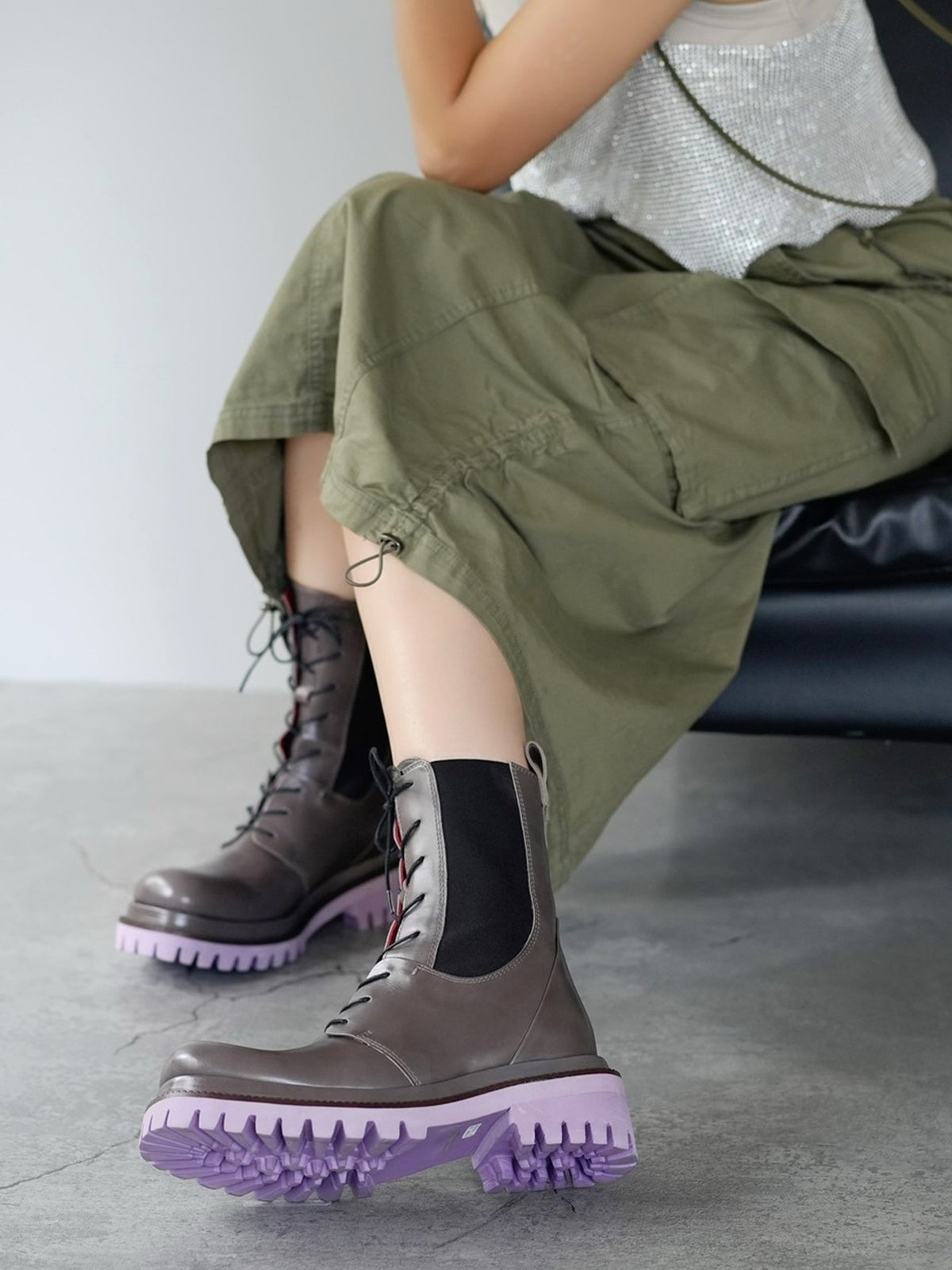 537064 Lace-up side gore boots