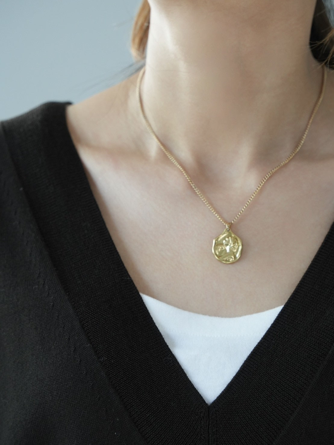 560221 coin necklace