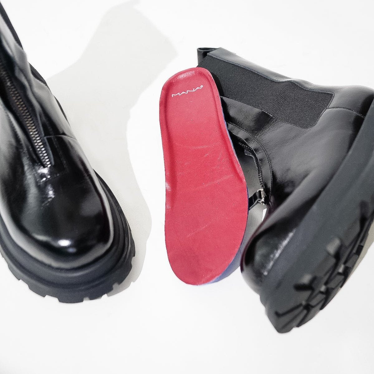 527052 Volume sole side gore boots