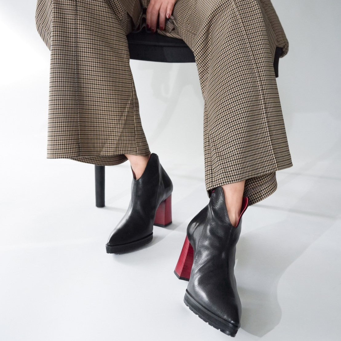 577073 Chunky boots