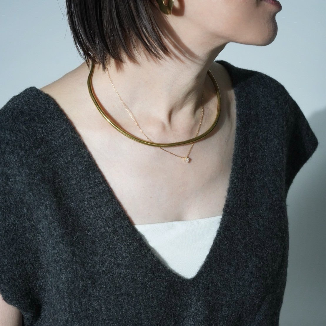 540253 Neck cuff choker