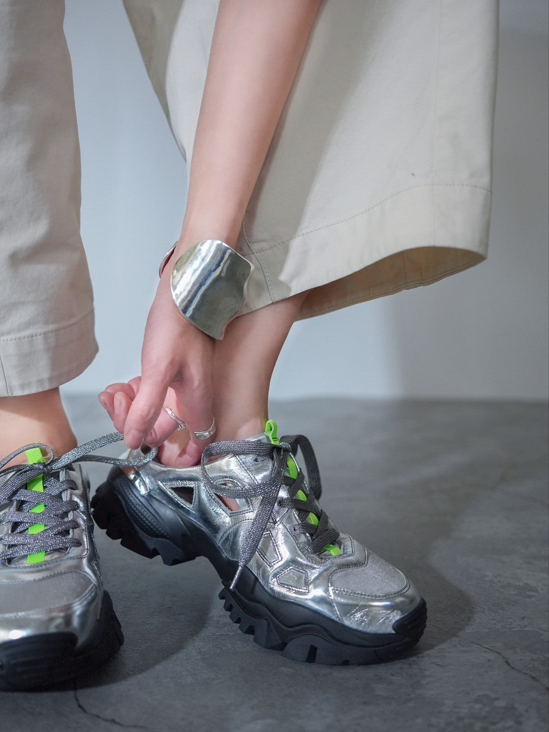 555036 ミュールスニーカー