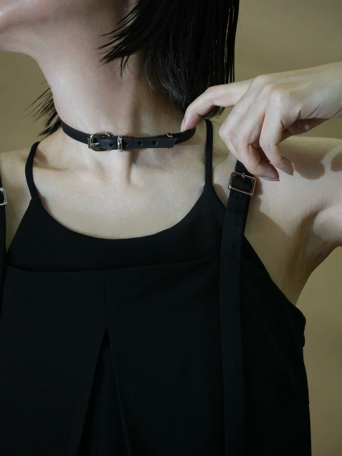 550201 Leather choker