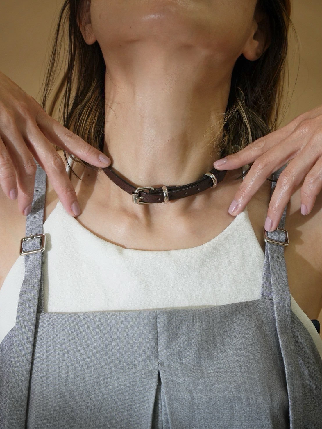 550201 Leather choker